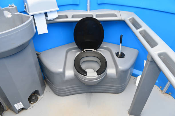Best Luxury portable toilet rental  in Montebello, CA